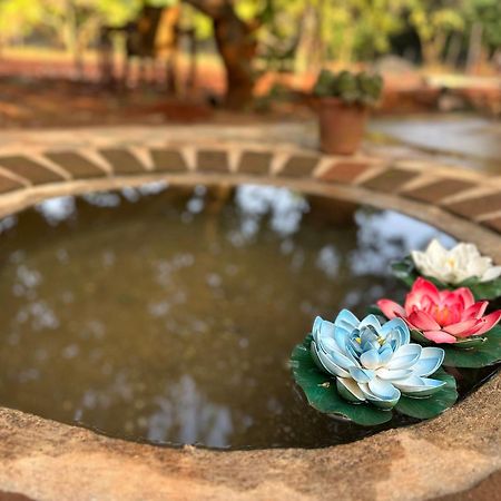 Lotus Garden Guest House Auroville Exterior foto