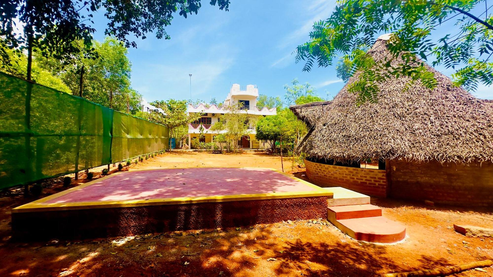 Lotus Garden Guest House Auroville Exterior foto