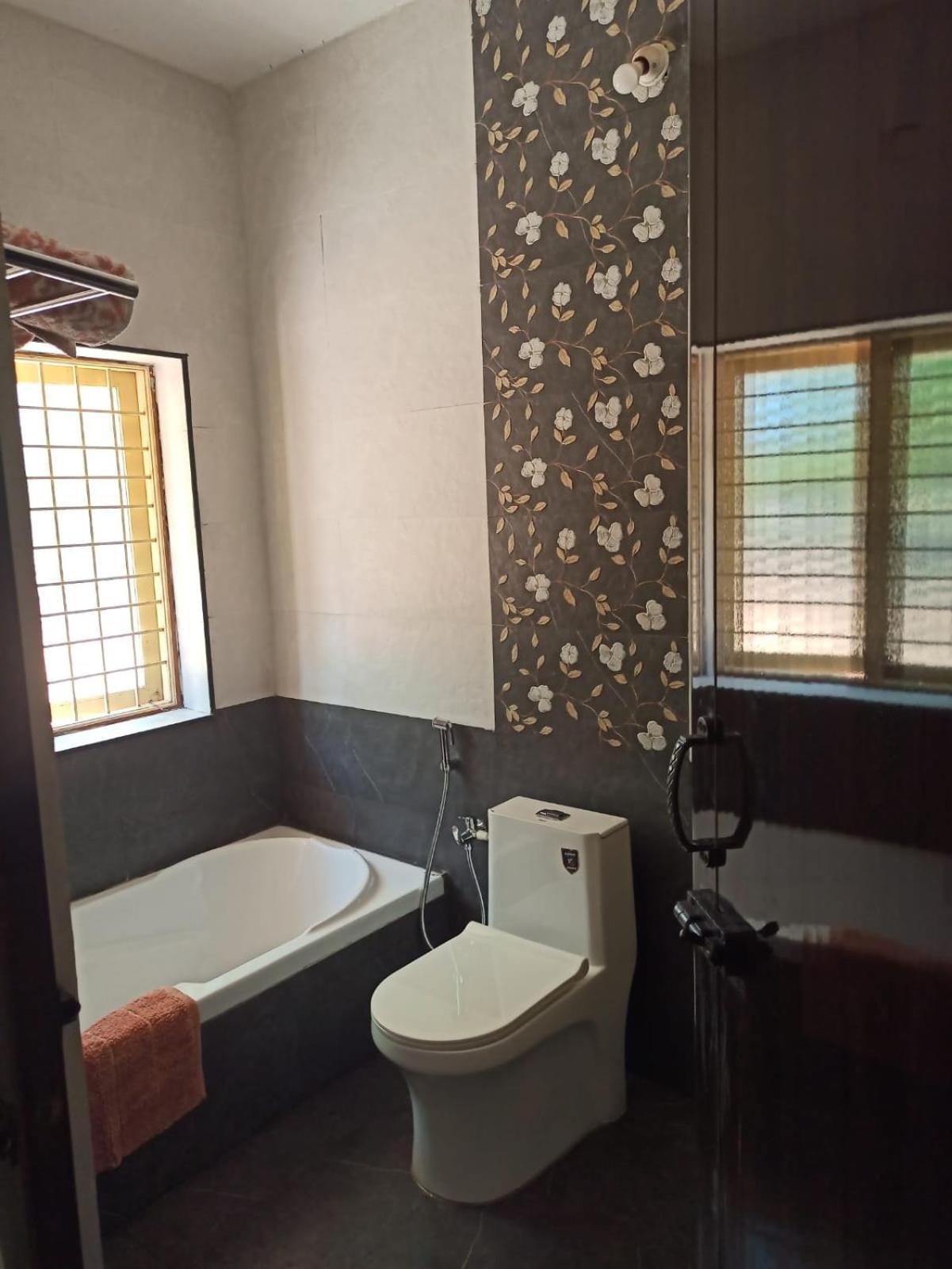 Lotus Garden Guest House Auroville Exterior foto