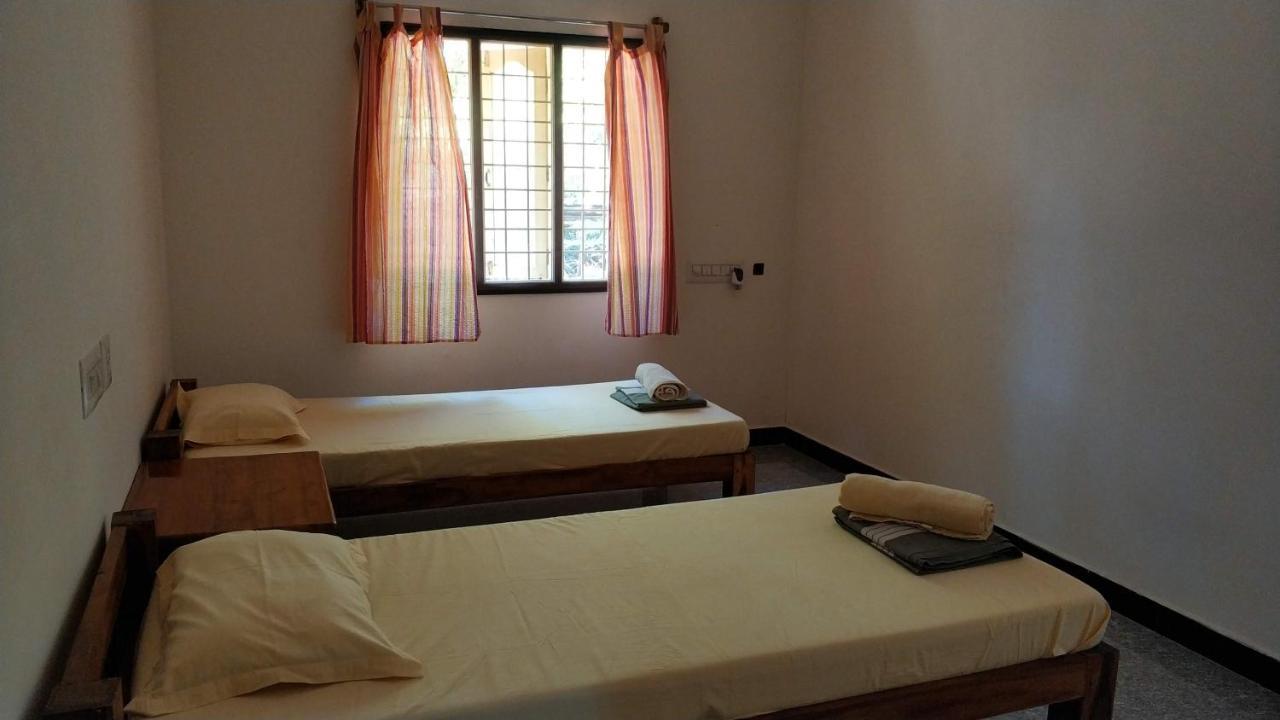Lotus Garden Guest House Auroville Exterior foto